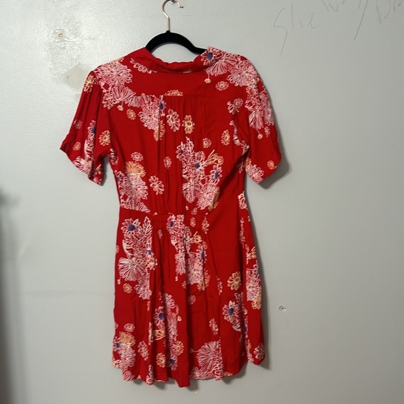 Free People Blue Hawaii Printed Floral Fit & Flare Red Button Collar Dress Small - Picture 8 of 8